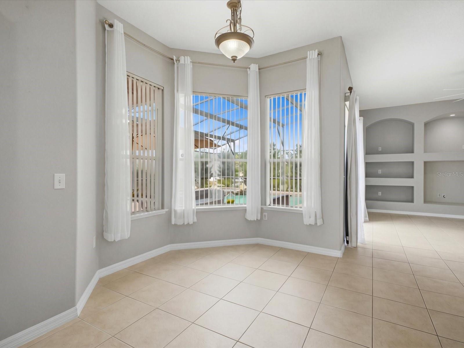 GRAND RESERVE - Residential
