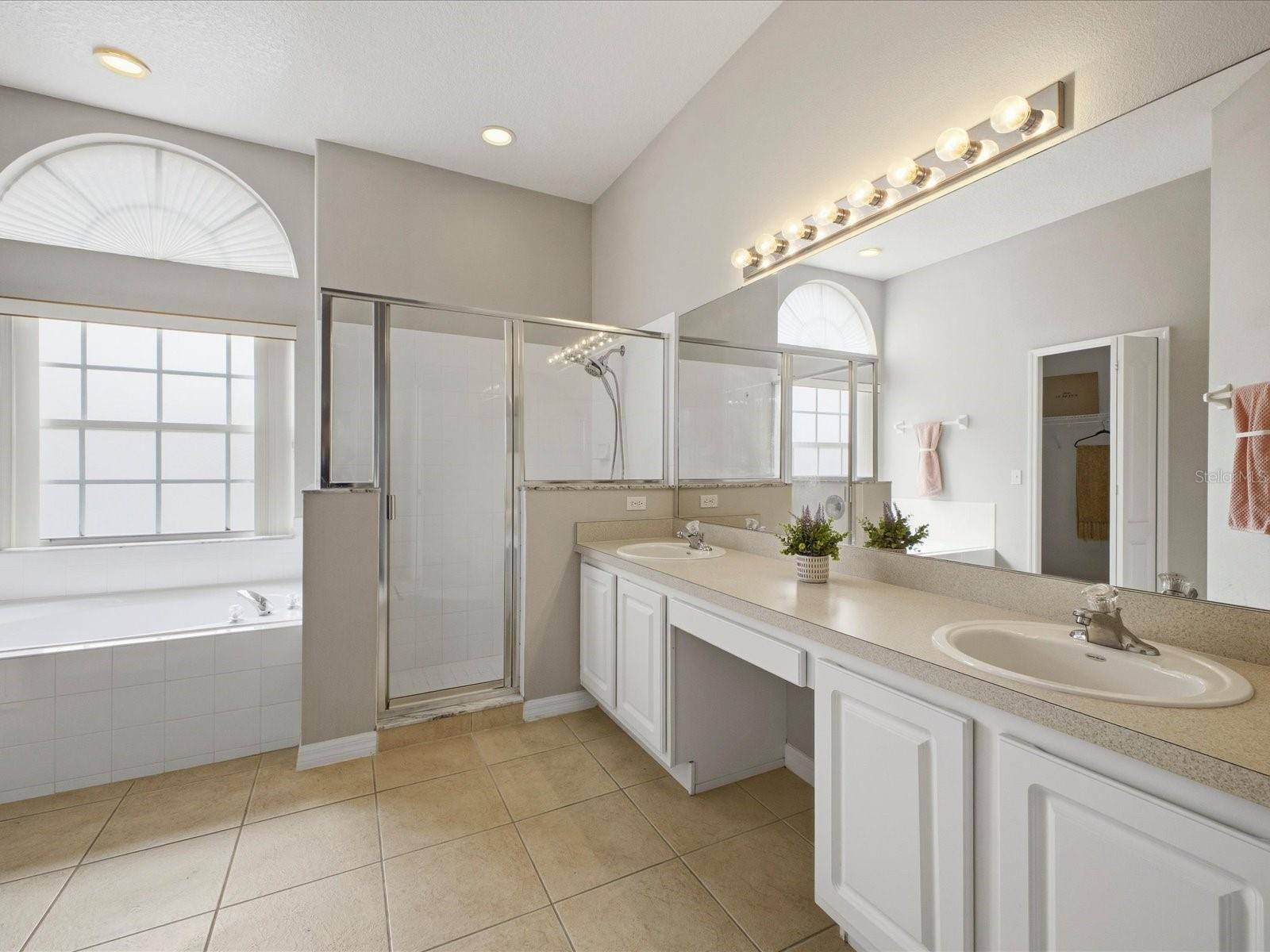 GRAND RESERVE - Residential