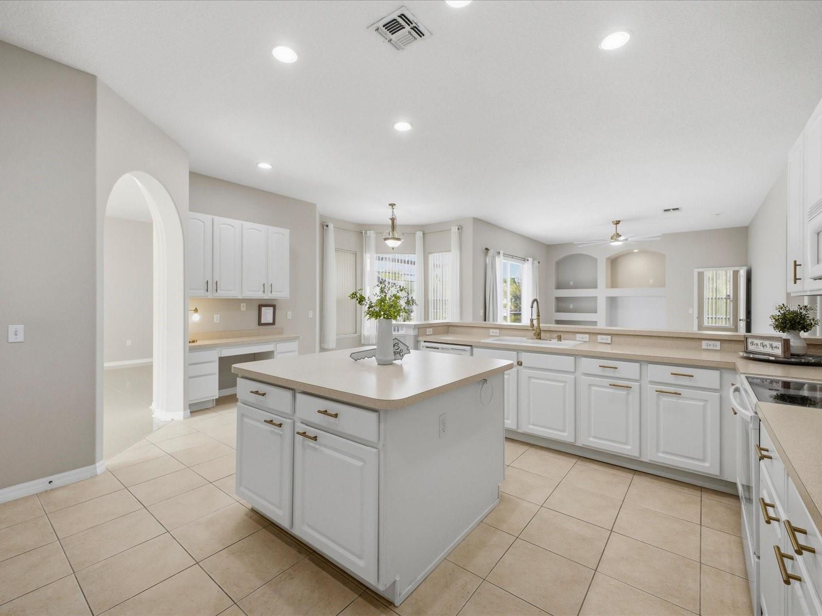 GRAND RESERVE - Residential