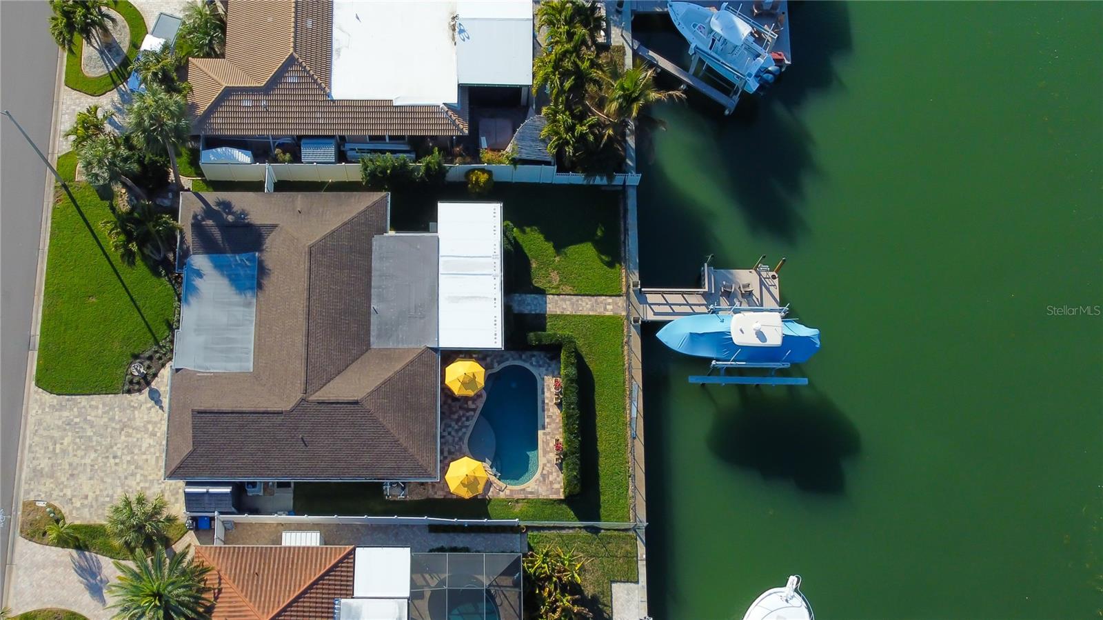 MAXIMO MOORINGS - Residential