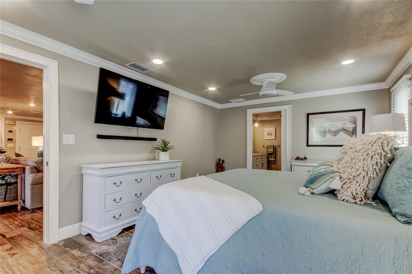 MAXIMO MOORINGS - Residential