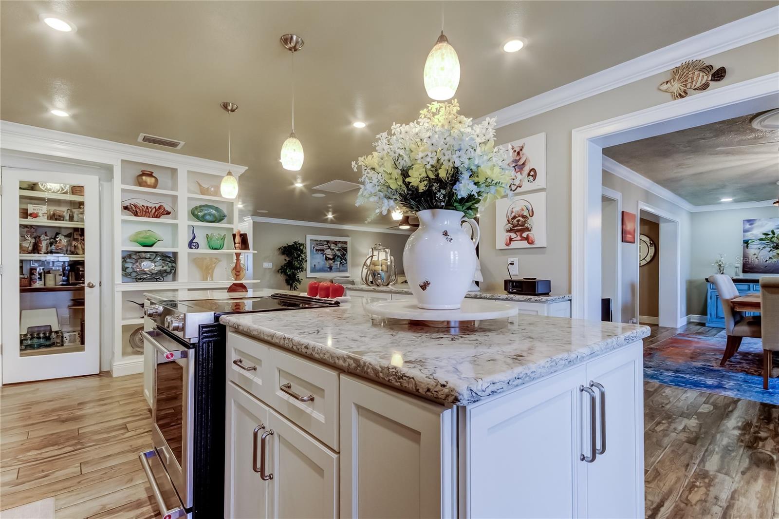 MAXIMO MOORINGS - Residential