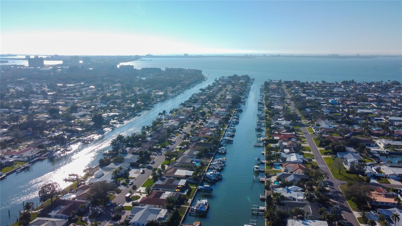 MAXIMO MOORINGS - Residential