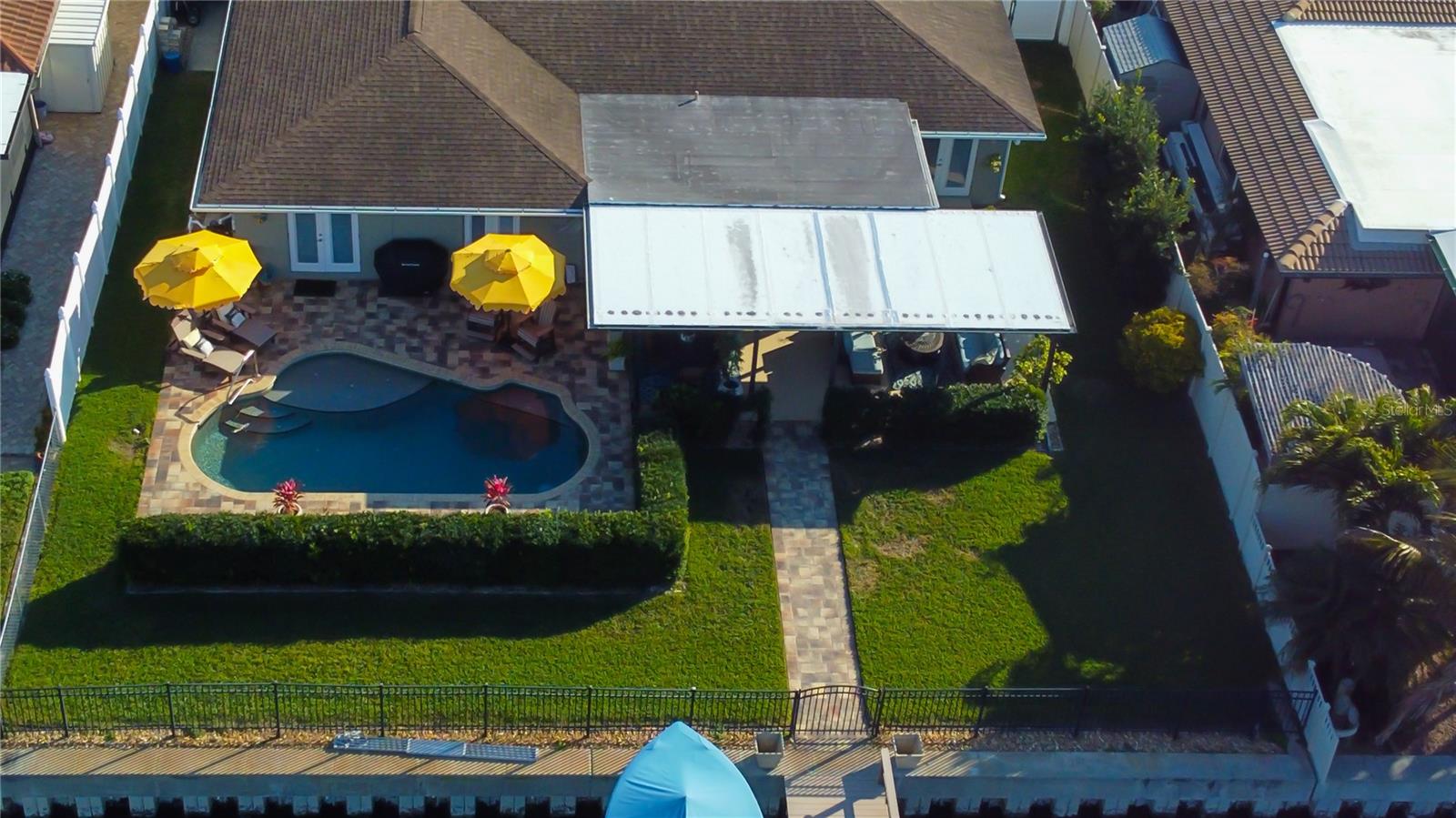 MAXIMO MOORINGS - Residential