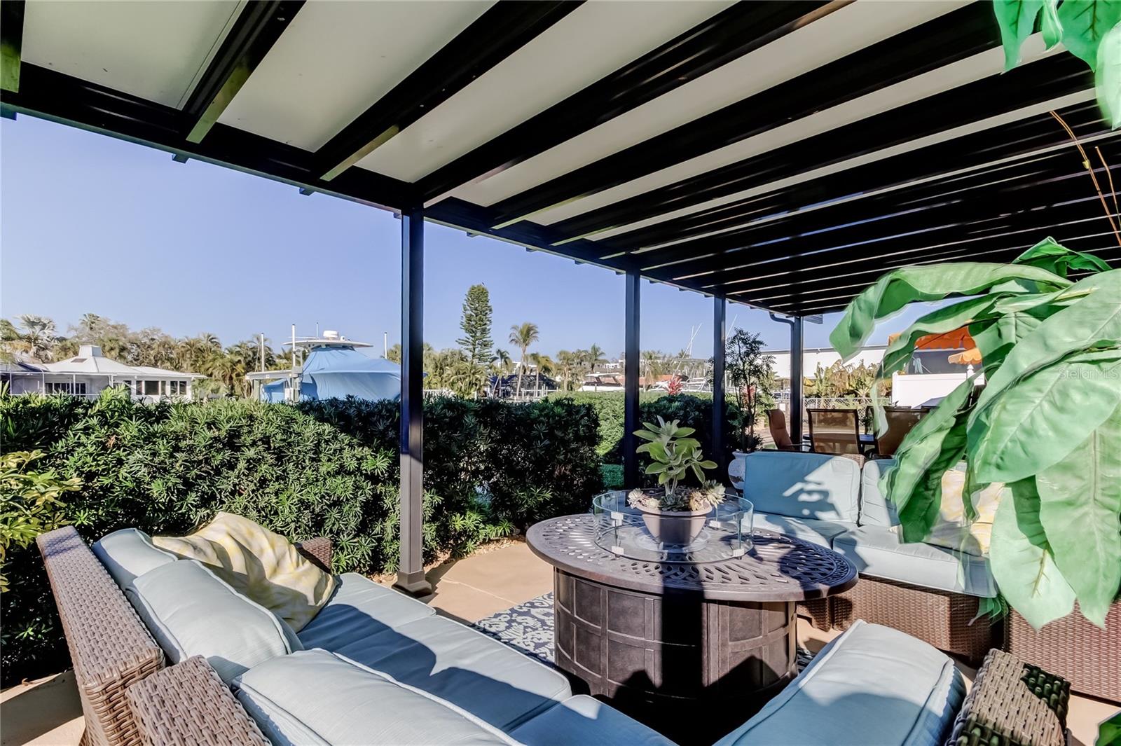 MAXIMO MOORINGS - Residential