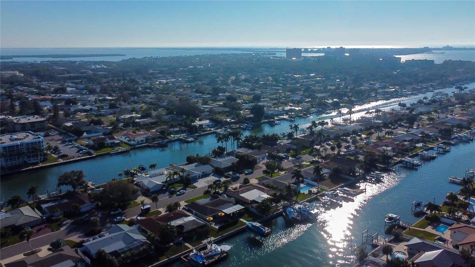 MAXIMO MOORINGS - Residential