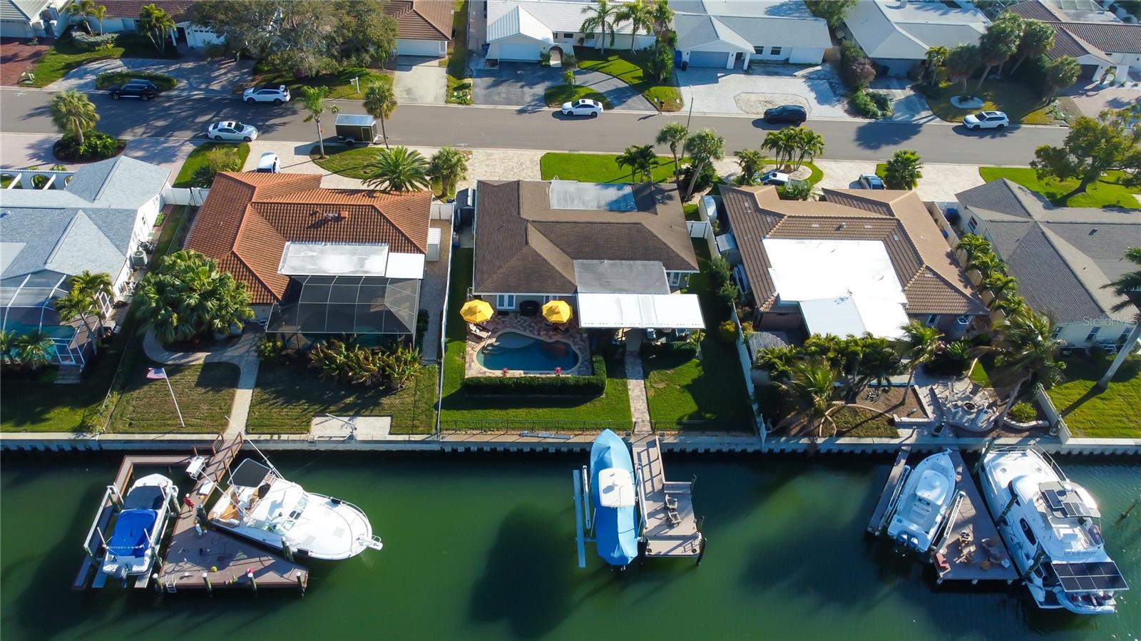 MAXIMO MOORINGS - Residential