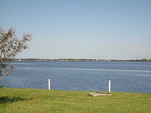 A home in PORT CHARLOTTE