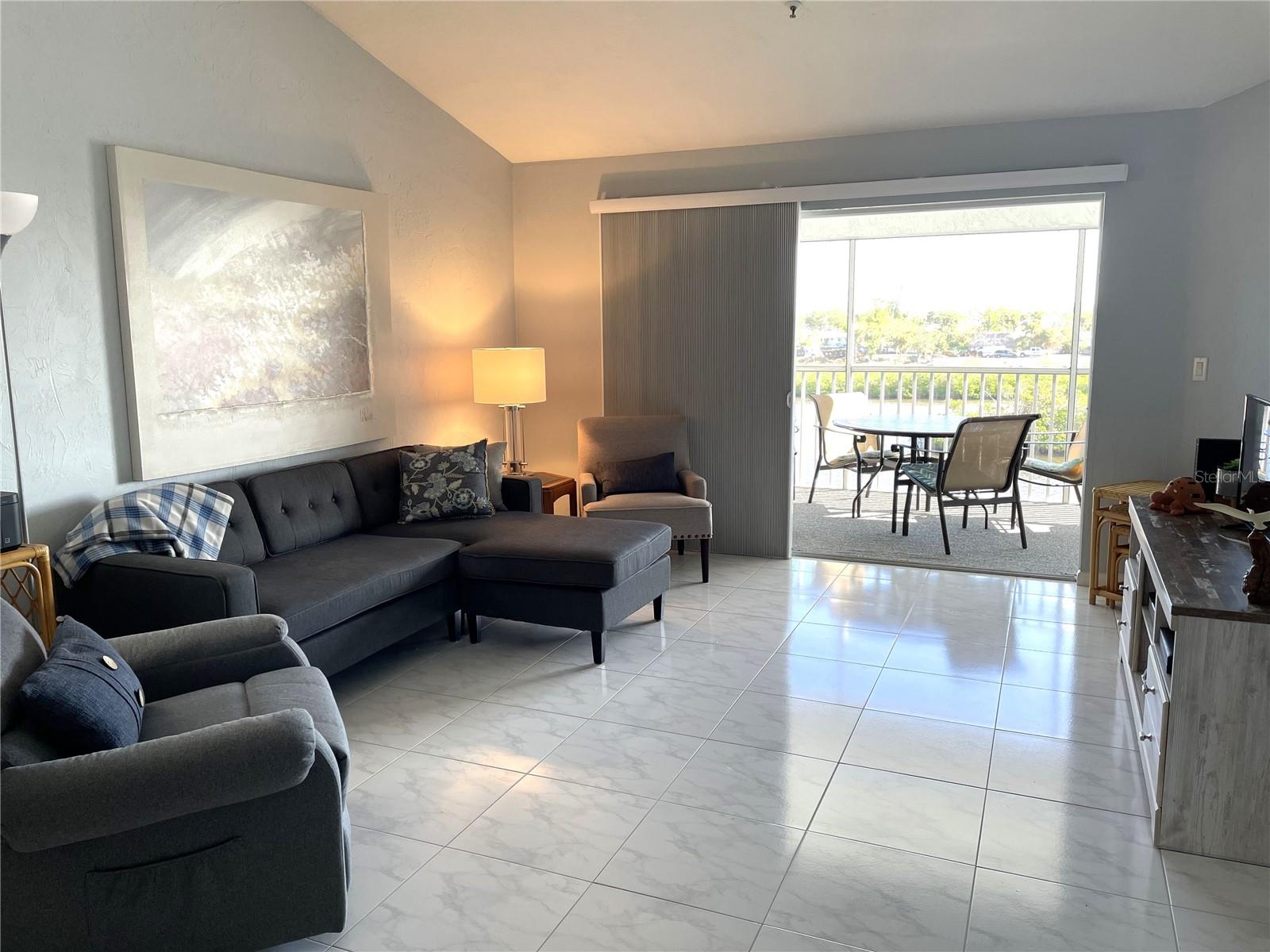 LEMON BAY BREEZES PH 01 - Residential Lease