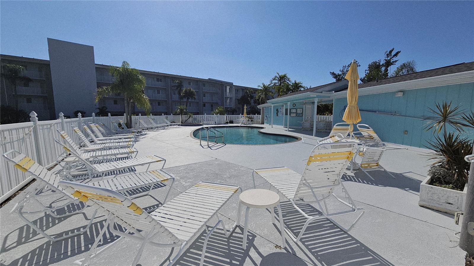 LEMON BAY BREEZES PH 01 - Residential Lease