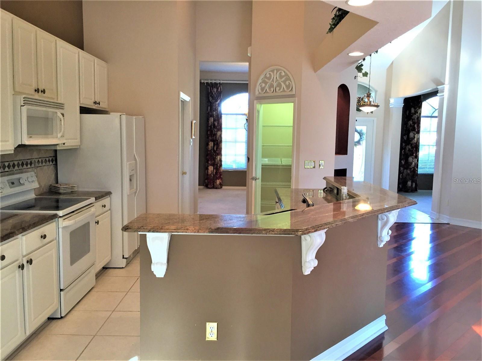 SHOAL POINTE - Residential Lease