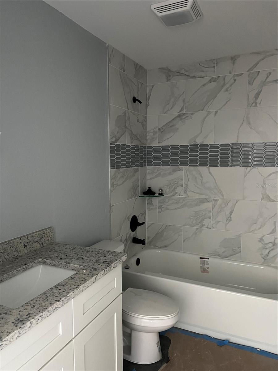 RAINBOW S END ESTATE - Residential