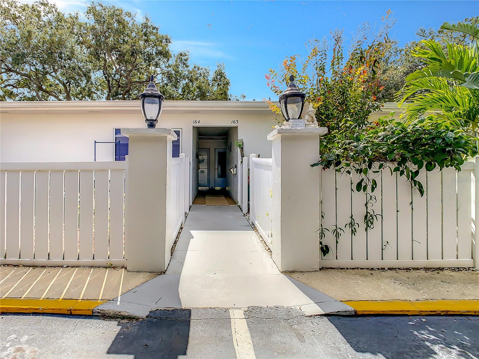 1655 S HIGHLAND AVENUE G164