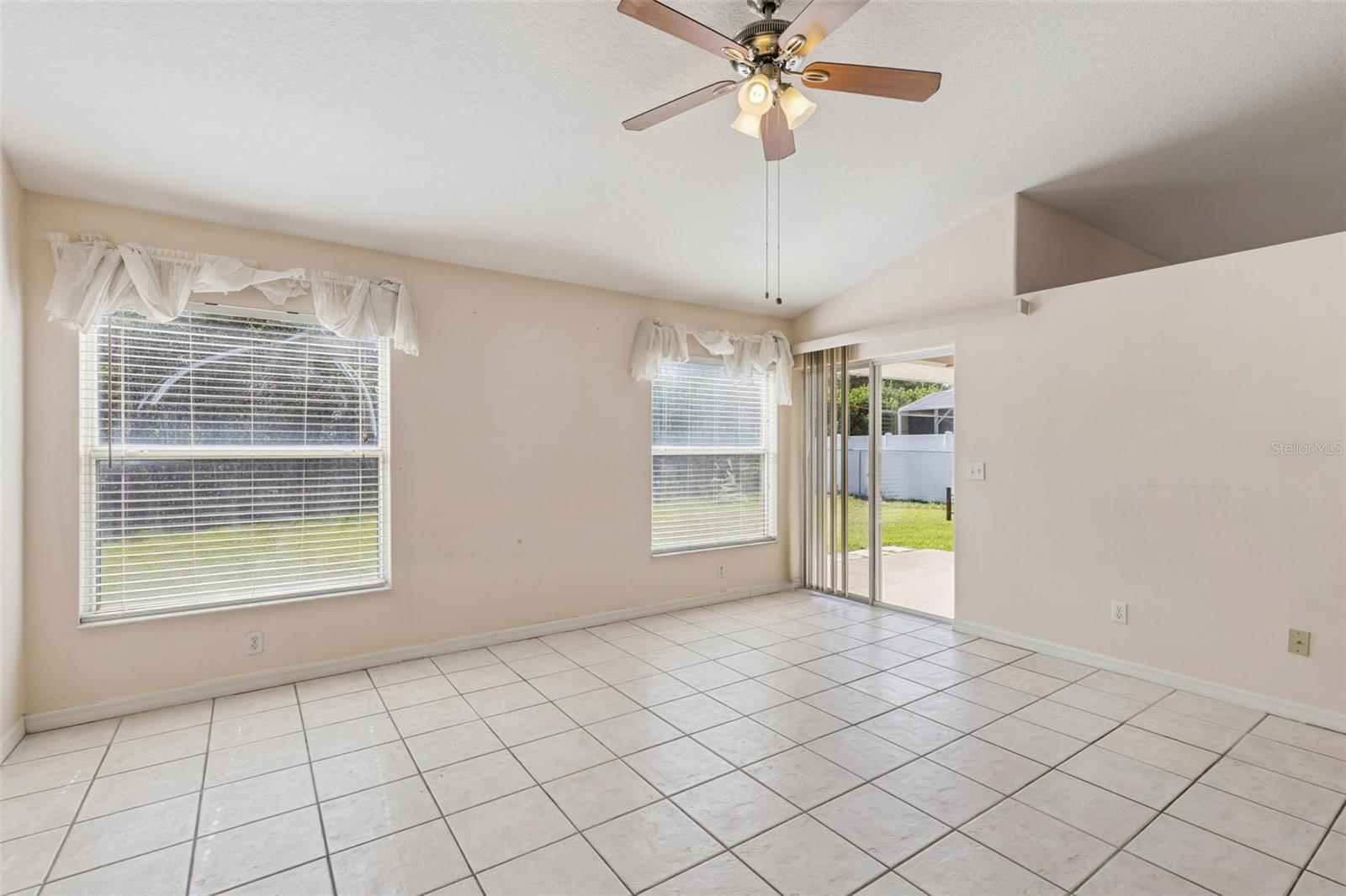 SAWGRASS UNIT 6 - Residential