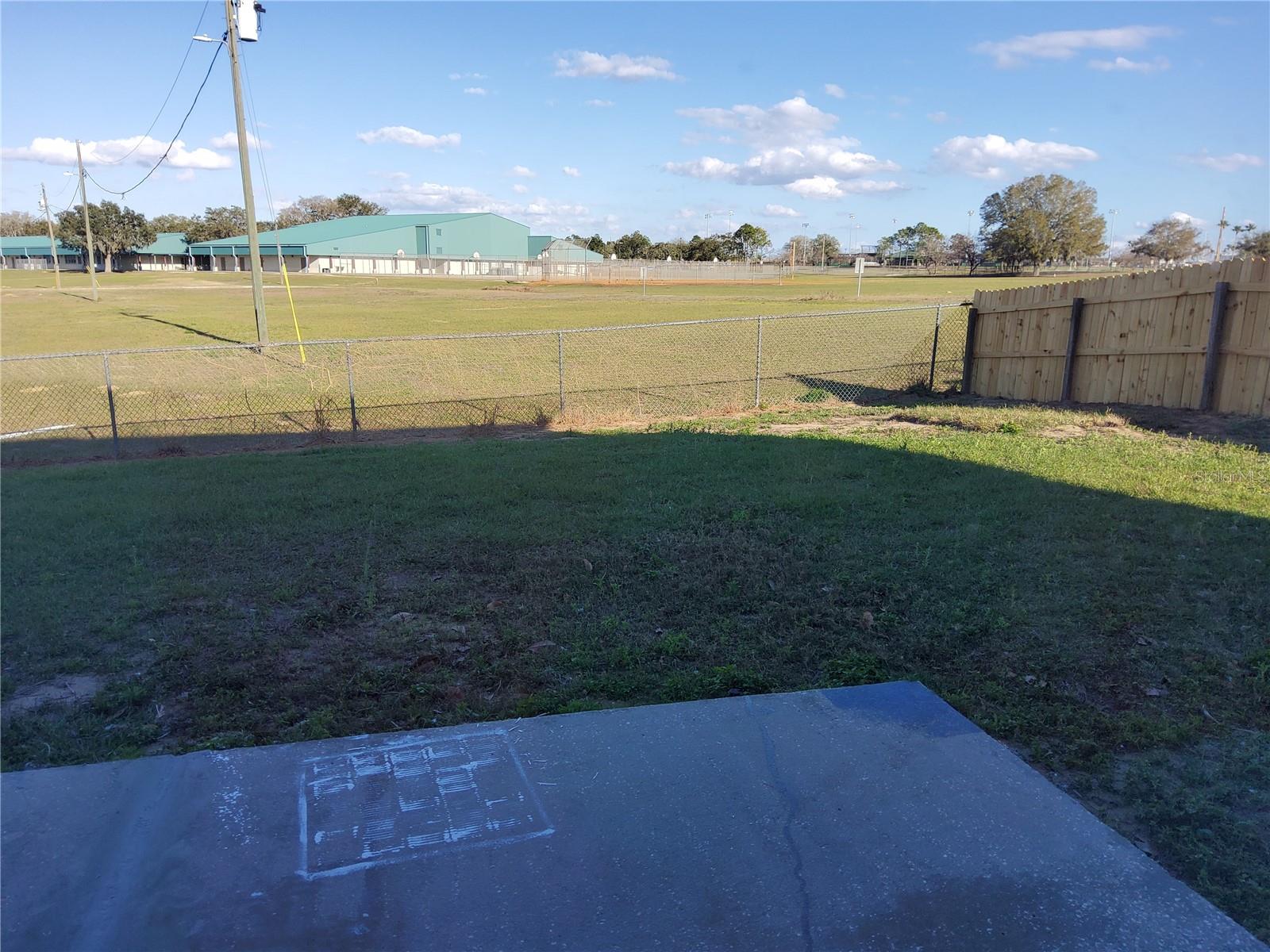 RIDGE DUNDEE - Residential