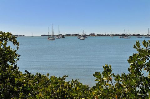 A home in SARASOTA