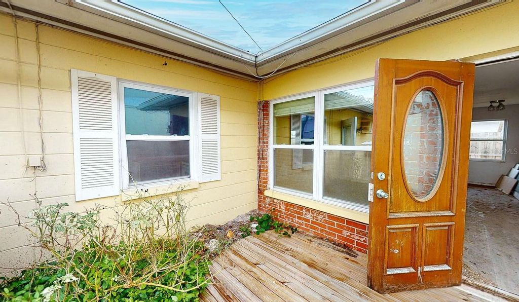 Photo of 14906 N Bayshore Drive, Madeira Beach, FL 33708 (MLS # TB8455188)