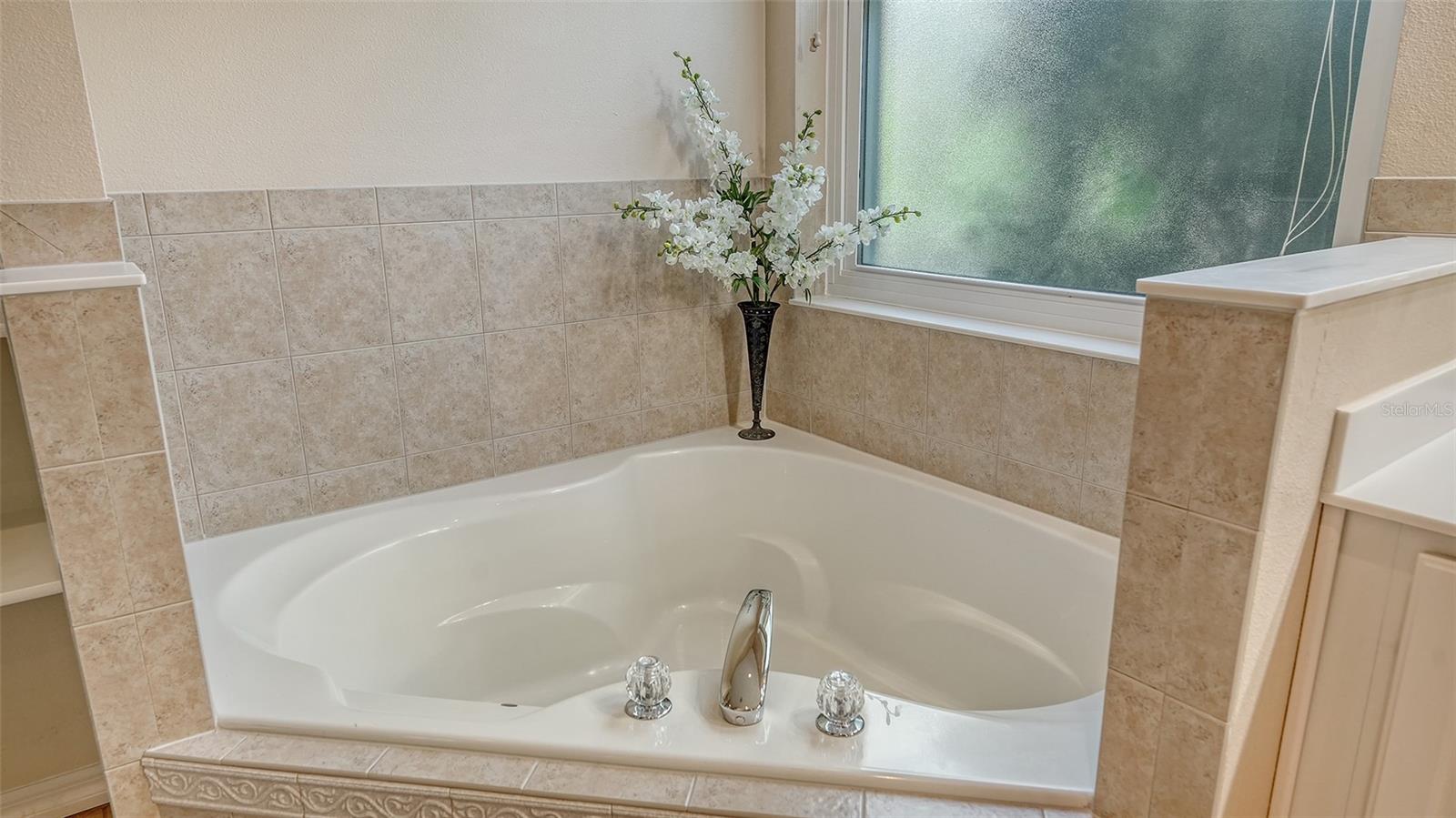 INDIGO RIDGE AT UNIVERSITY PLACE - Residential