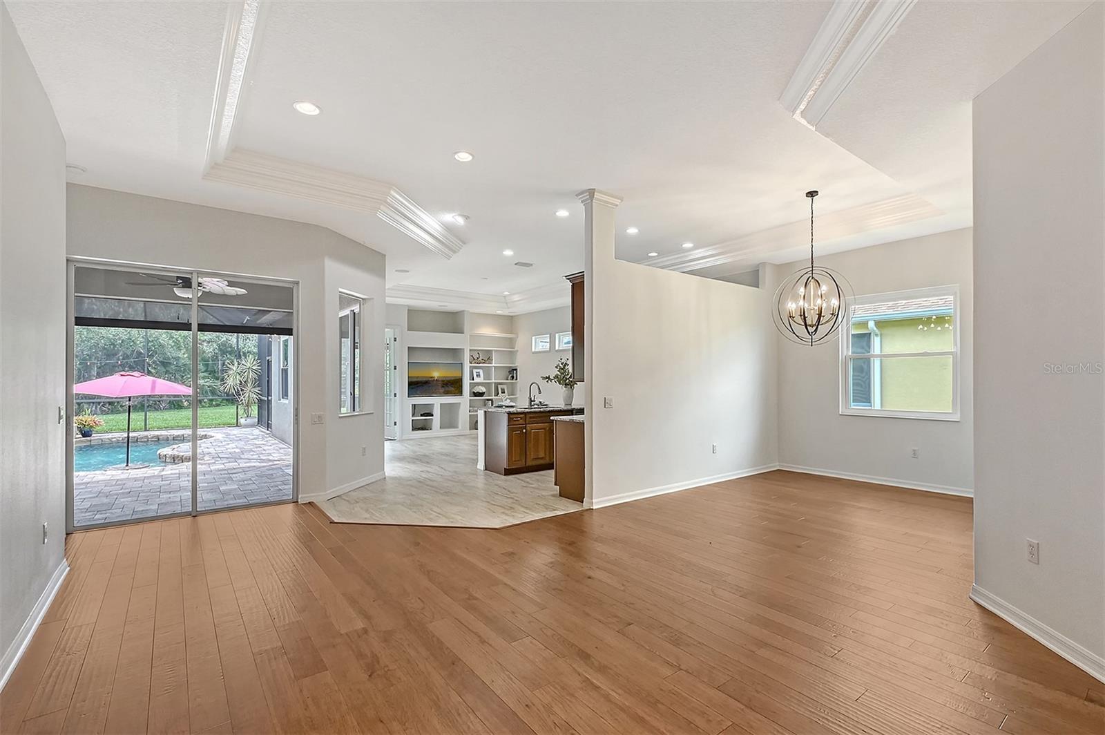 INDIGO RIDGE AT UNIVERSITY PLACE - Residential