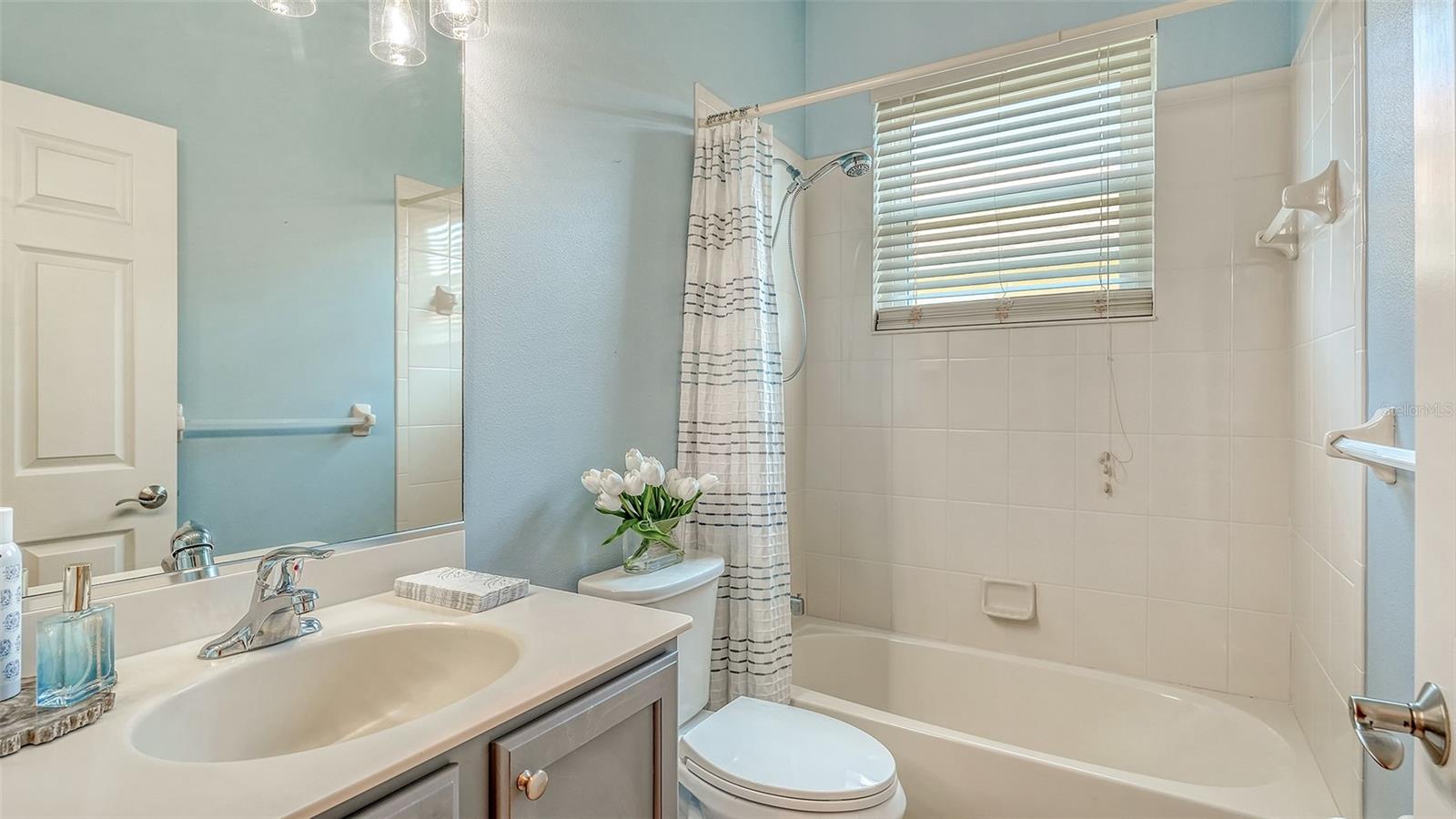 INDIGO RIDGE AT UNIVERSITY PLACE - Residential