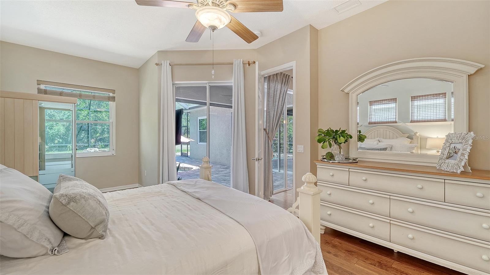 INDIGO RIDGE AT UNIVERSITY PLACE - Residential