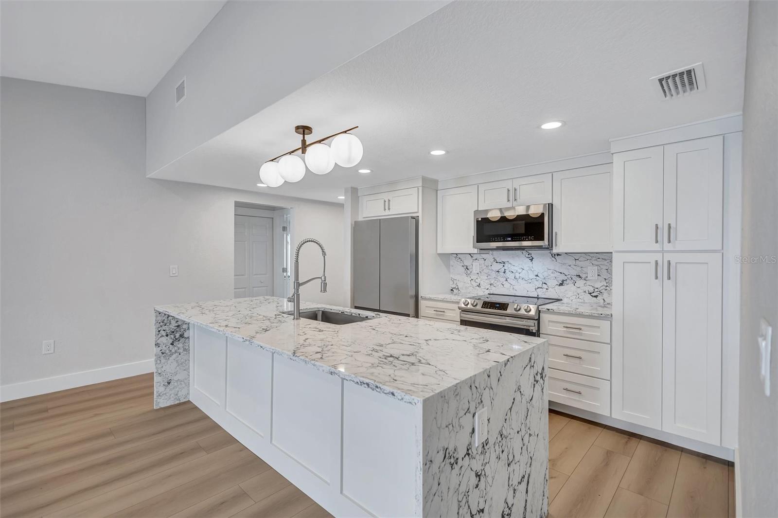 ORANGEWOOD HIGHLANDS 1ST ADD - Residential