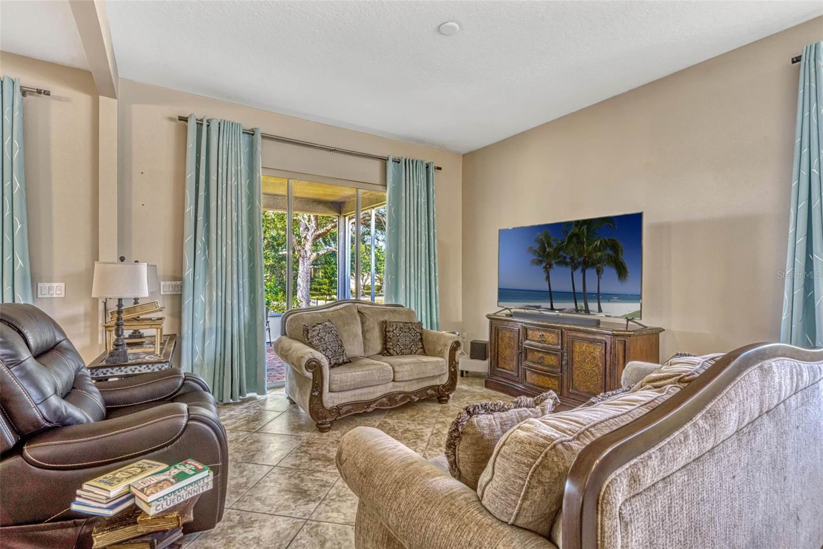 GROVELAND CASCADES GROVELAND PH 01 - Residential