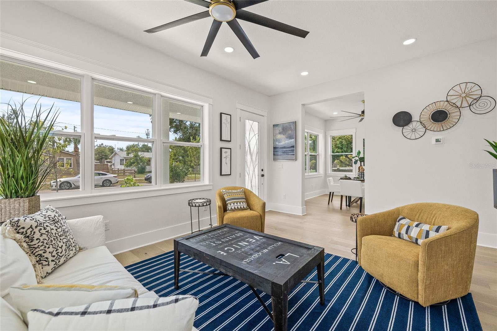 PASADENA VISTA - Residential