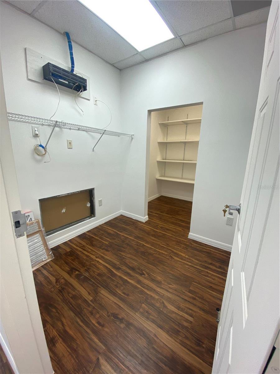 PARK CENTRE CONDO - Commercial Lease