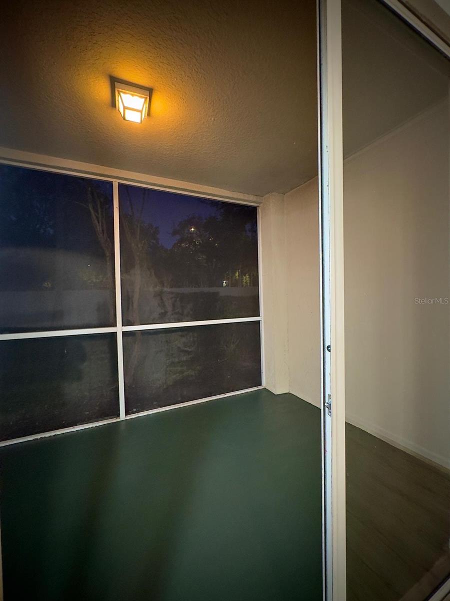 JADE AT TAMPA PALMS A CONDOMIN - Residential Lease