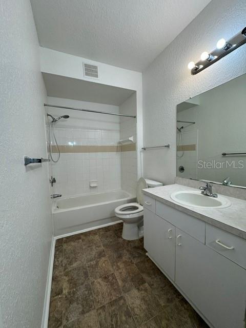 JADE AT TAMPA PALMS A CONDOMIN - Residential Lease