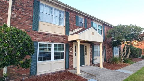 Condominium in LAKELAND FL 1920 EDGEWOOD DRIVE.jpg