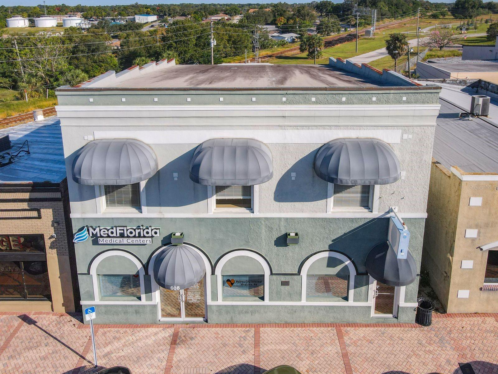 608 INGRAHAM AVENUE