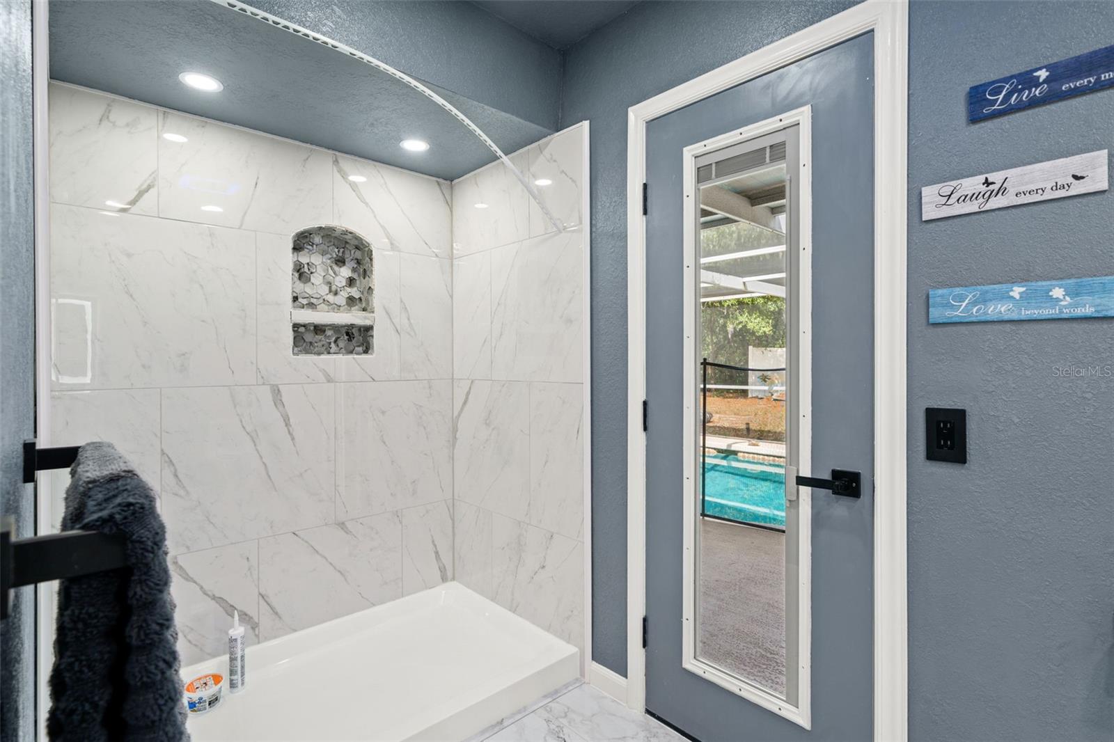 SPRING HILL - Residential