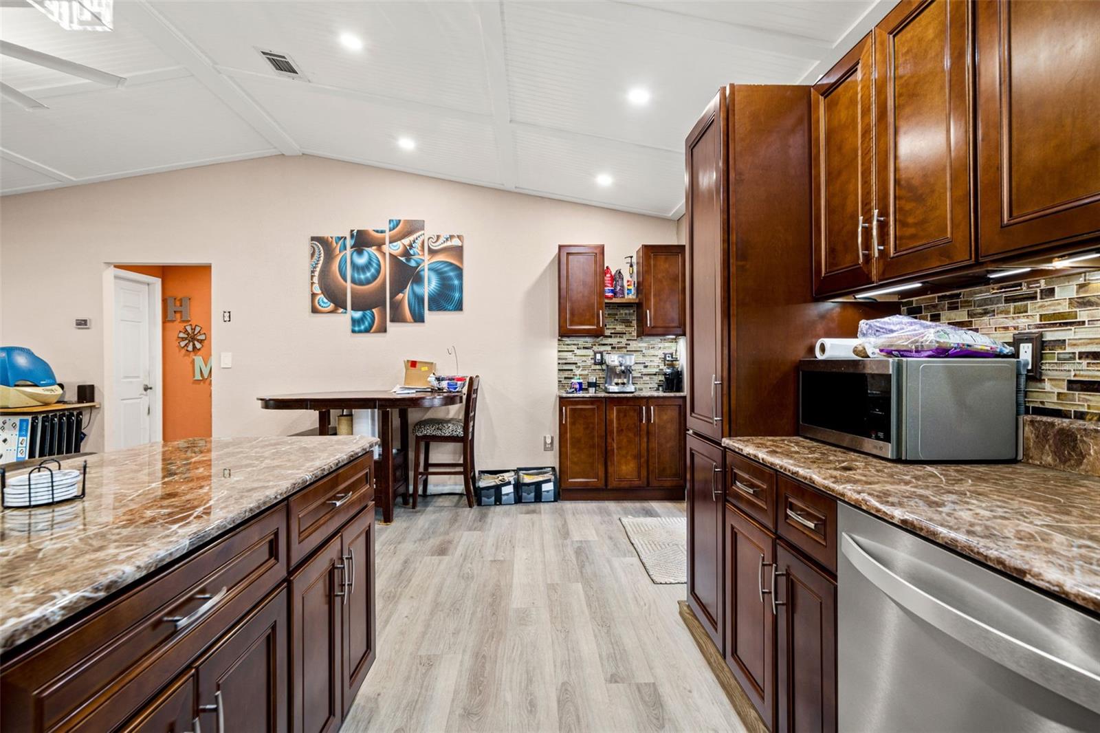 SPRING HILL - Residential