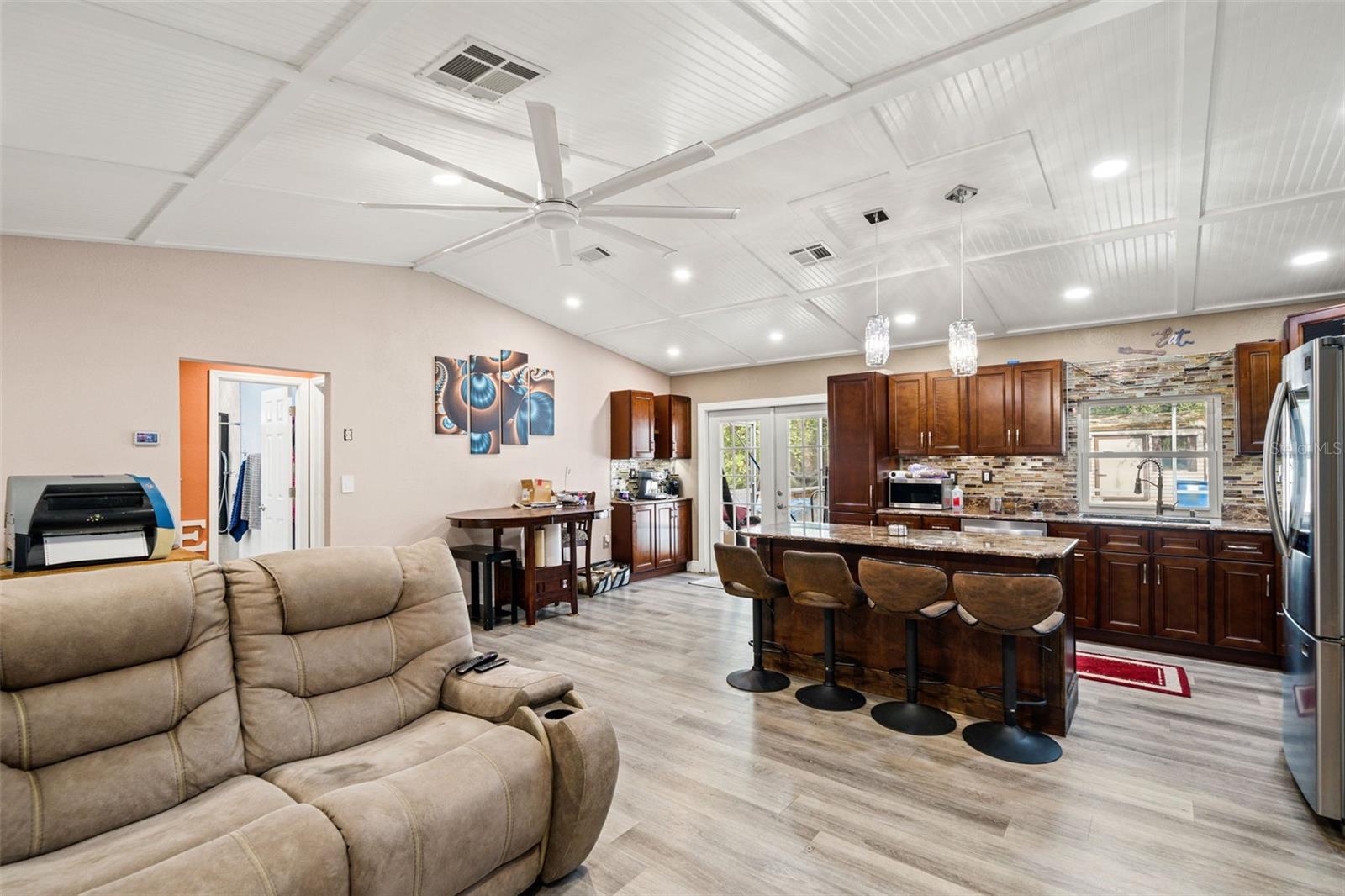 SPRING HILL - Residential