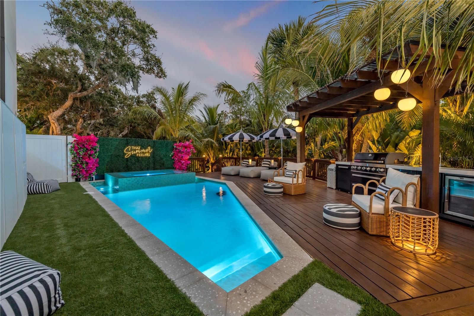 CALLILISA LAND - Residential