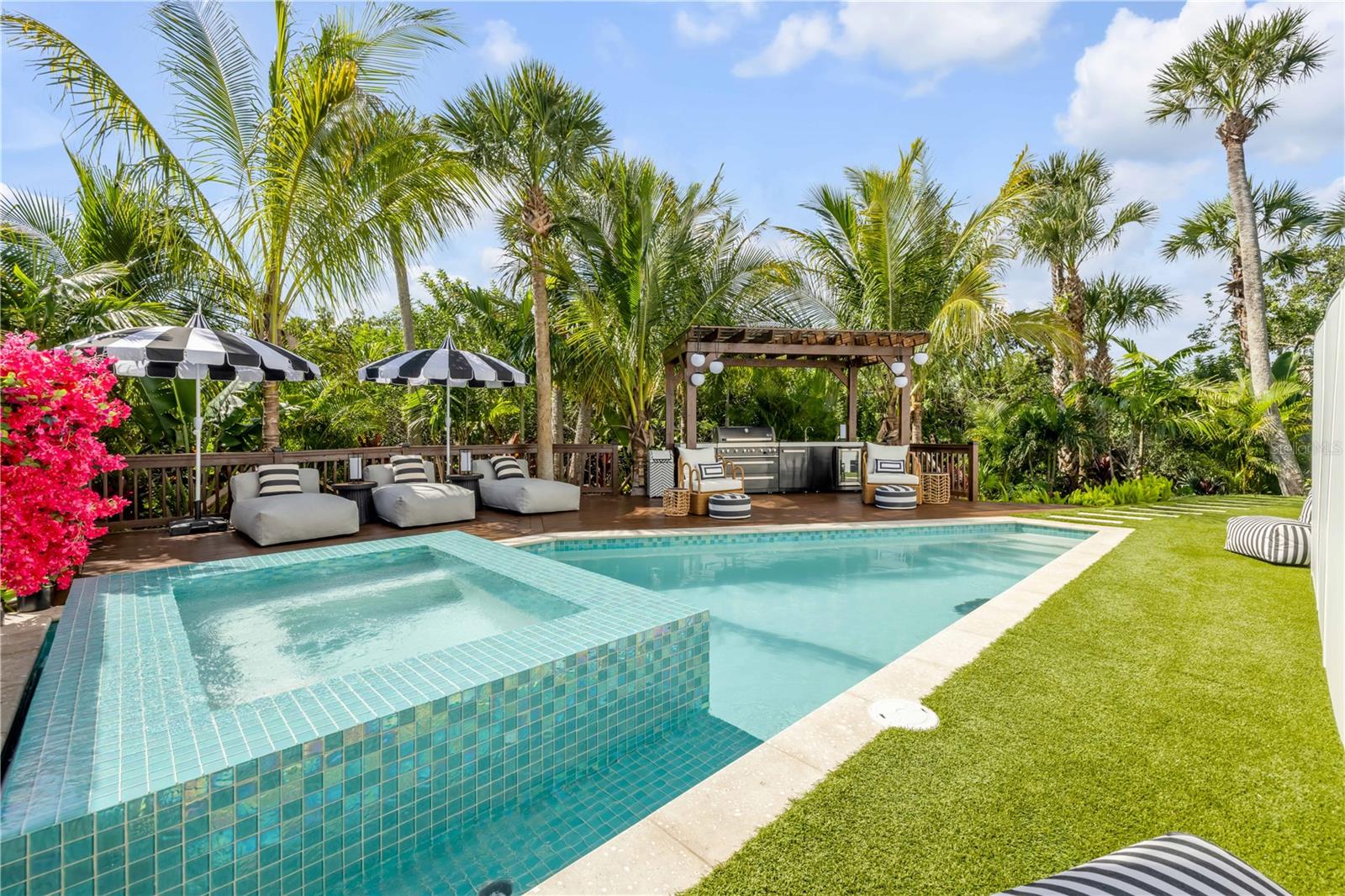 CALLILISA LAND - Residential