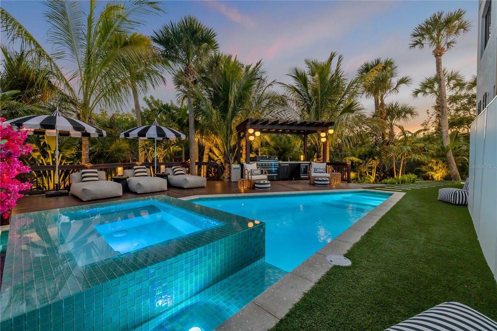 Photo of 550 S Peninsula Avenue, New Smyrna Beach, FL 32169 (MLS # NS1085836)