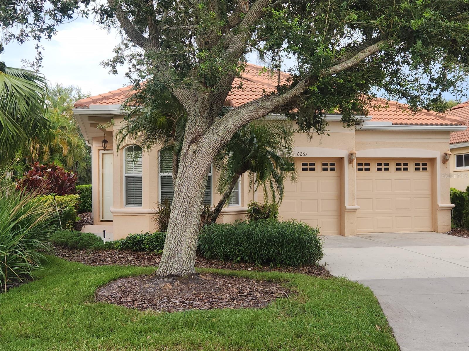 Nice family home located in the golf community of Tara Preserve. Being offered Turnkey Furnished. Split open floor plan with Vaulted ceilings, breakfast nook and spacious master bedroom and living room open up to the fully screened lanai that overlooks the golf course. Master bath offers double vanities, large garden tub and step in shower. Comfortably decorated with a Florida Flair. Tara Preserve offers a community lap pool, tennis, pickle ball and 18 hole golf course. This is a pet friendly home. rent is $ Seasonal rate is 3750 mo and off season is $2500 mo Hurry will not last long. Already leased for 2026 Season Jan-May. Available June 16-Dec 31, 2025.