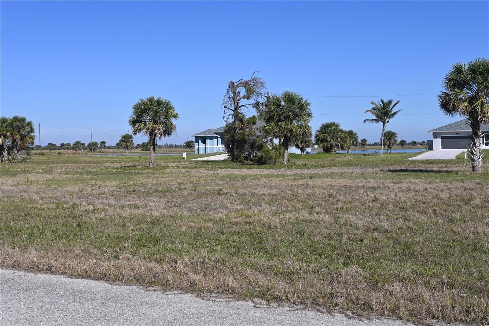 10 MEADOWLARK LANE