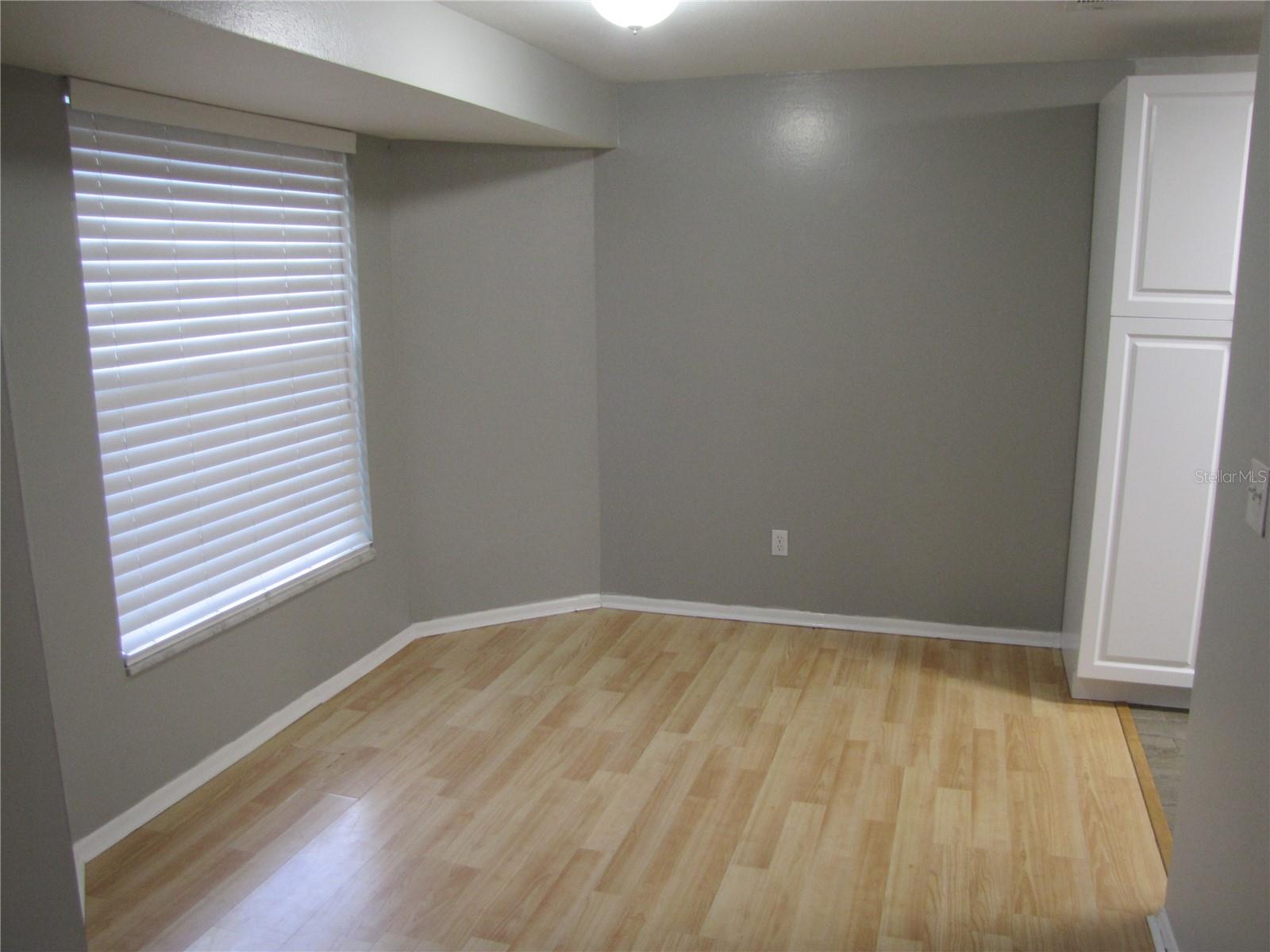 GROVE PARK ESTATES UNIT 7 - Residential Lease