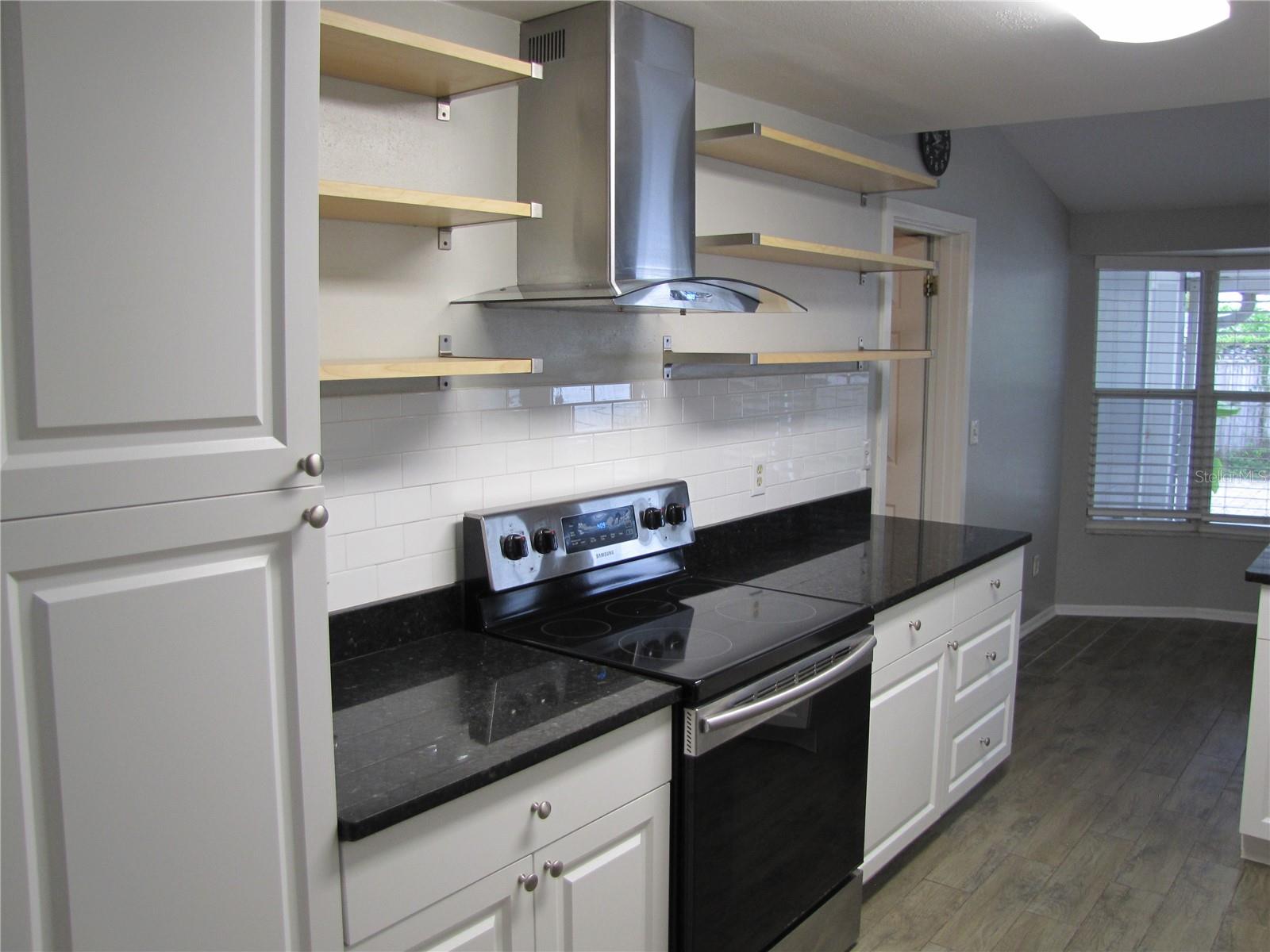 GROVE PARK ESTATES UNIT 7 - Residential Lease