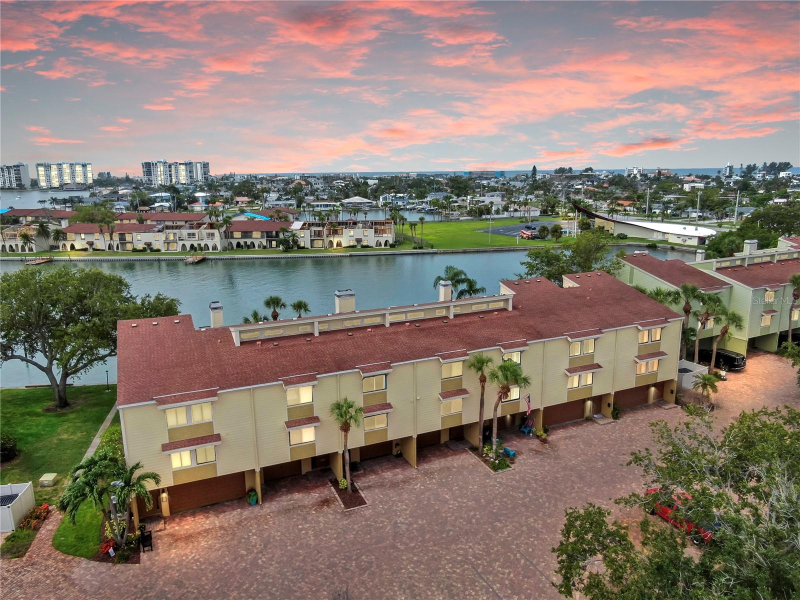 VILLAGE OF PARADISE ISLAND - Residential