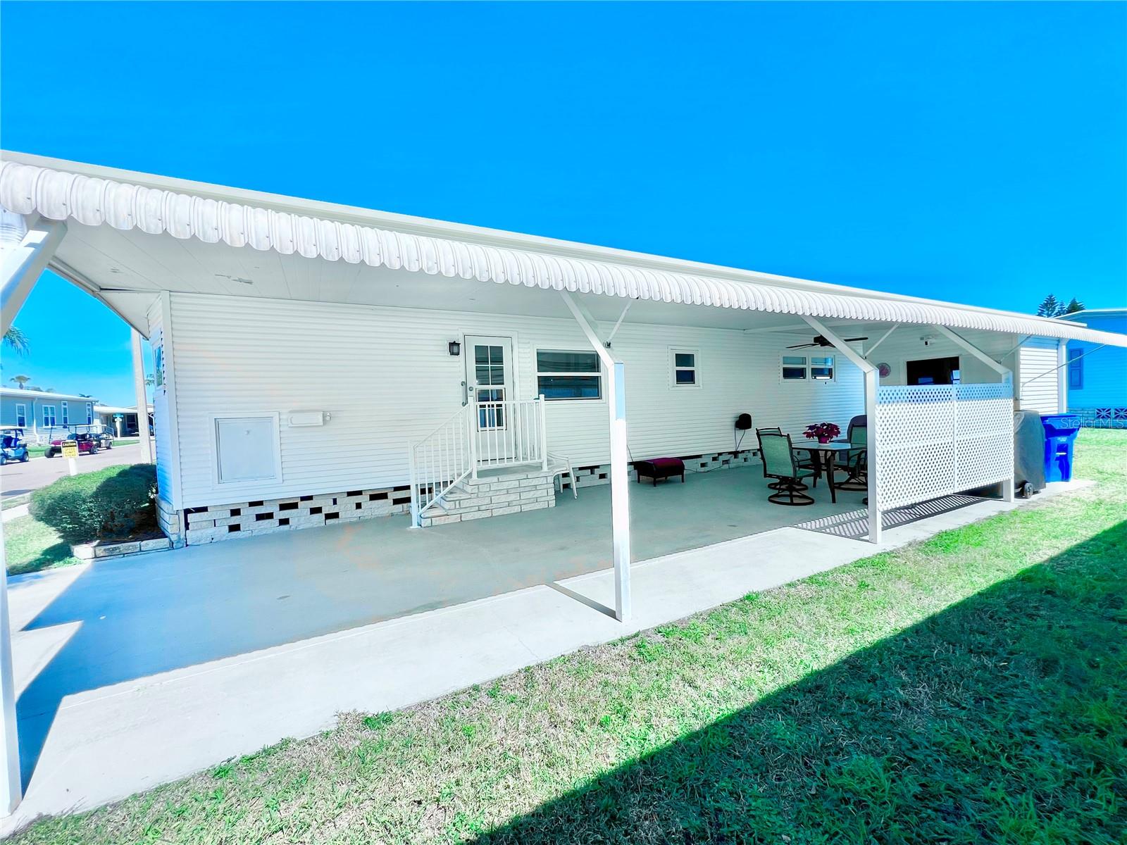 1100 BELCHER ROAD S 271