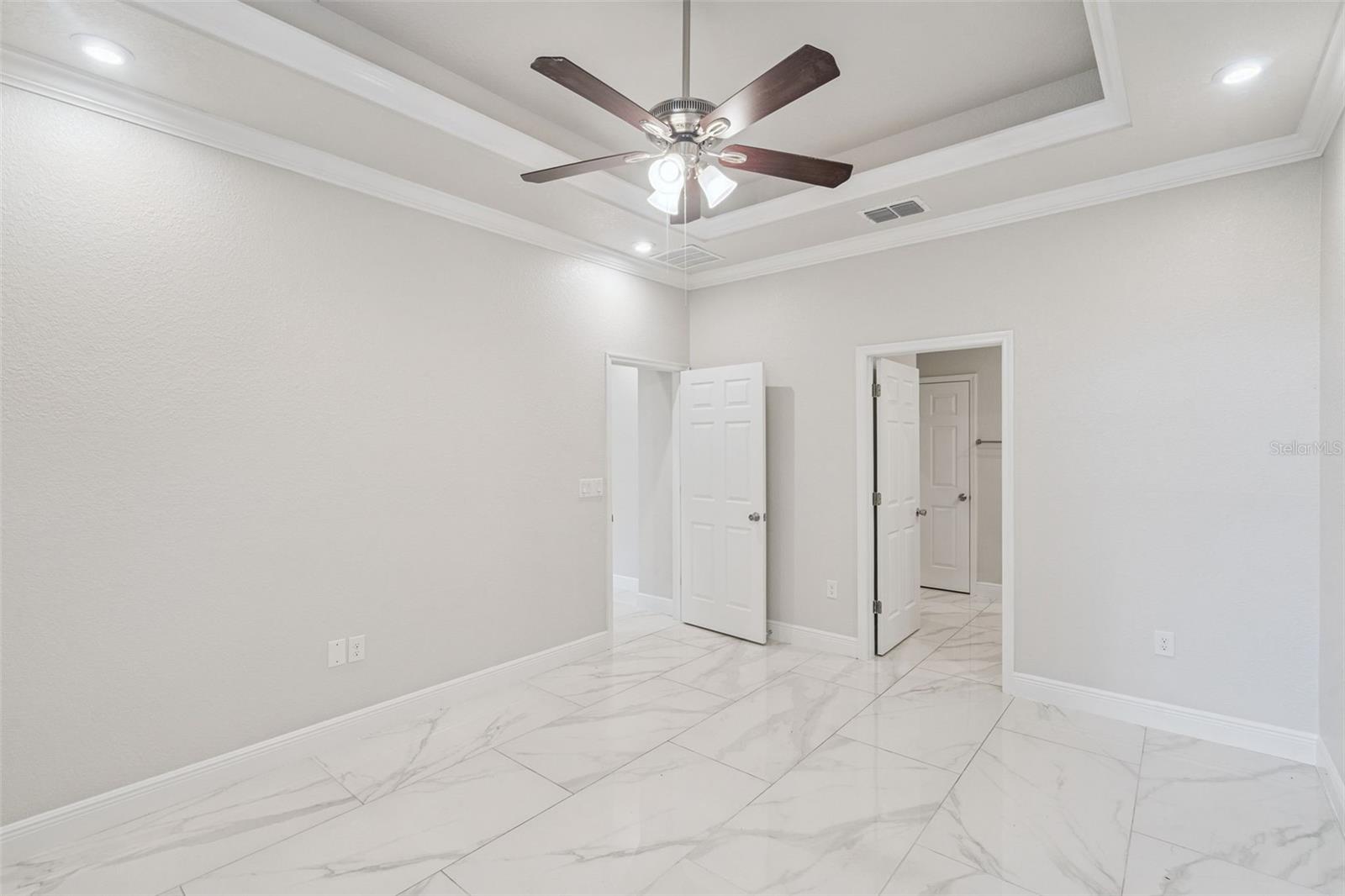 AUBURNDALE HEIGHTS - Residential