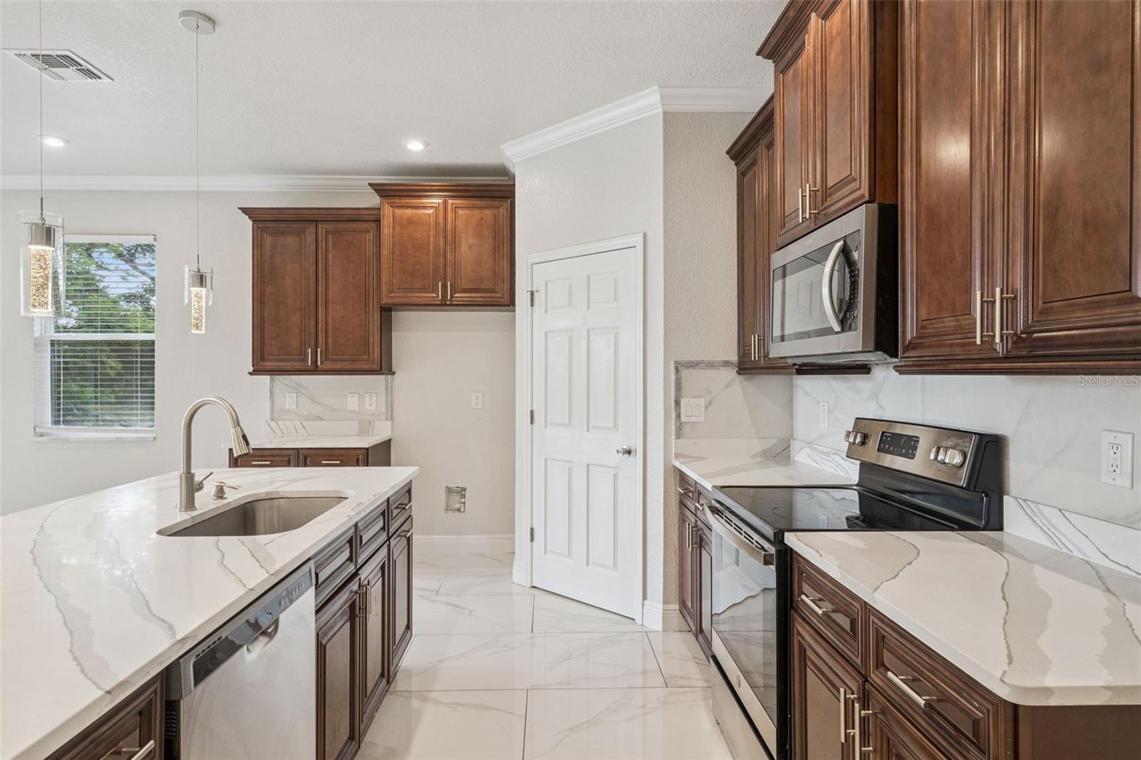 AUBURNDALE HEIGHTS - Residential