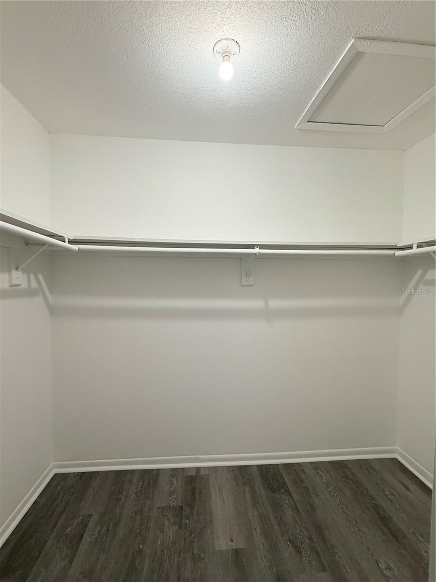 UNIVERSITY SQUARE UNIT 3 RE - Residential