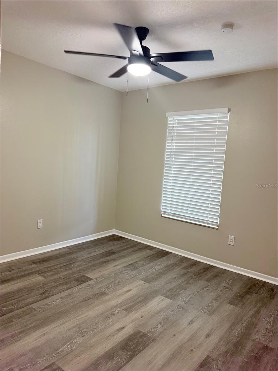 UNIVERSITY SQUARE UNIT 3 RE - Residential