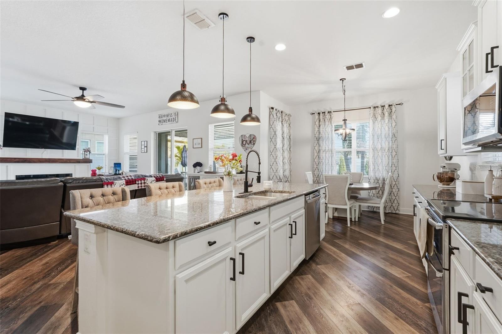 CHAMPIONS FOREST - Residential